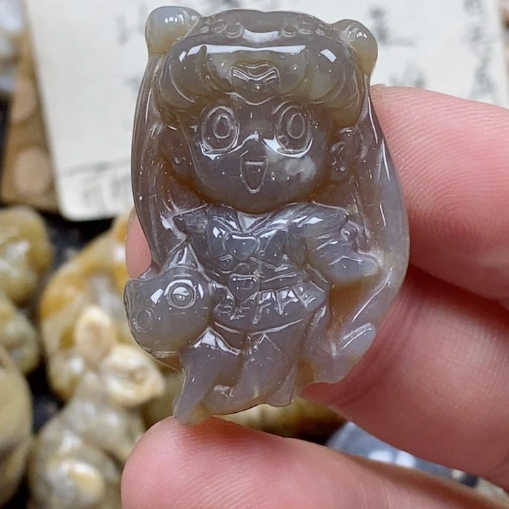 颈饰未镶嵌硅化珊瑚（珊瑚玉）小