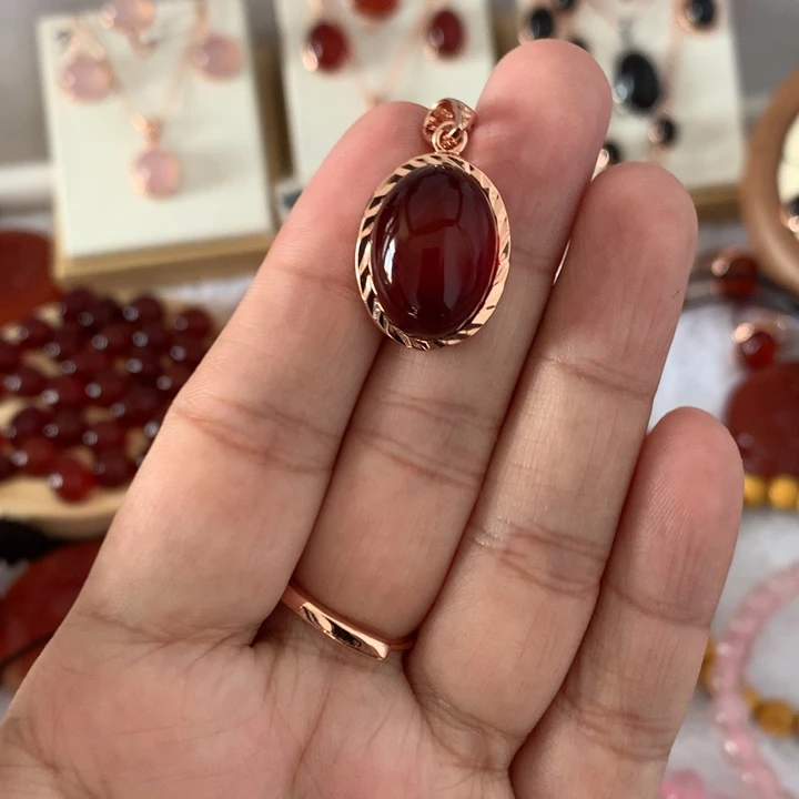 玛瑙/玉髓合金耳环