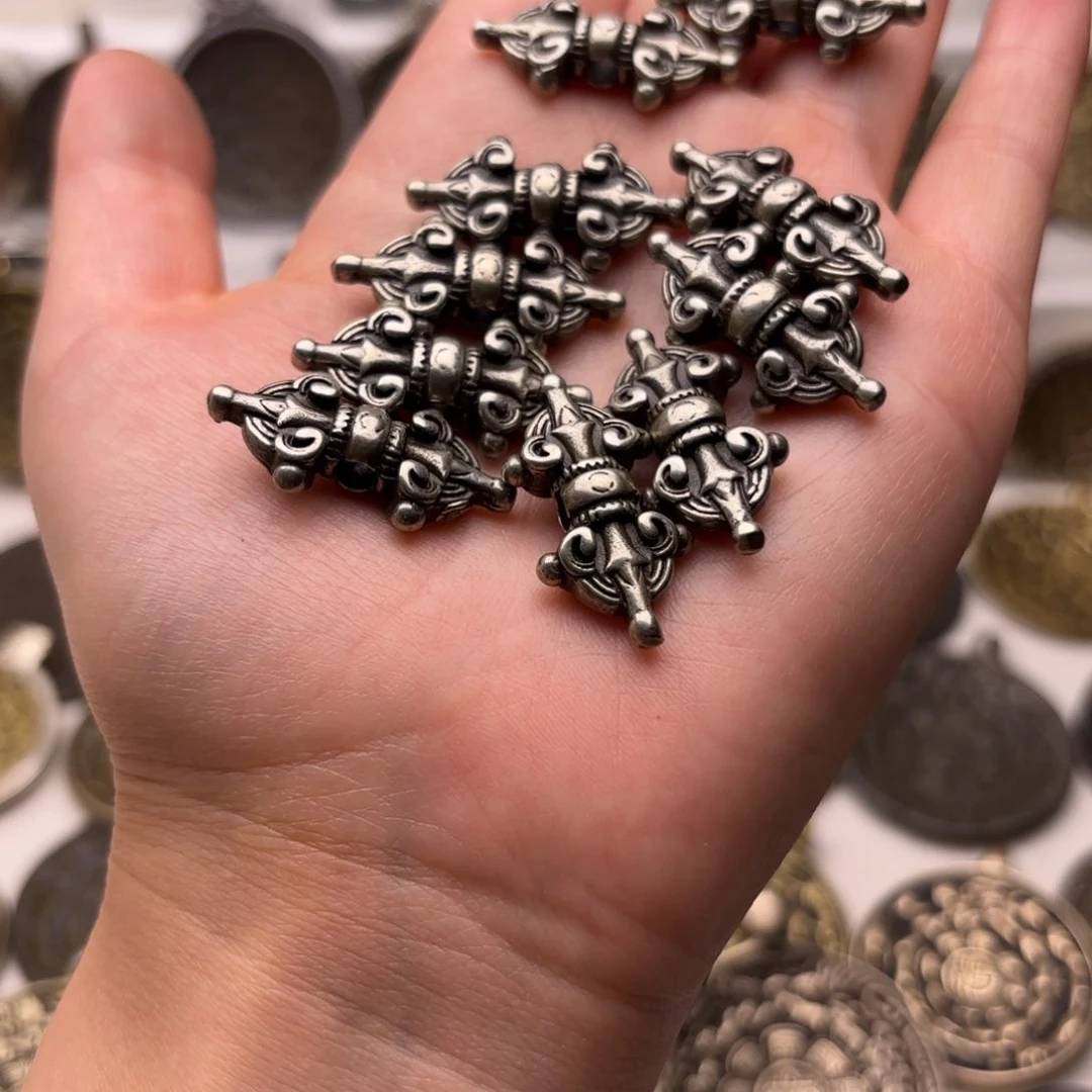 泥塑阿****室九宫九宫九宫