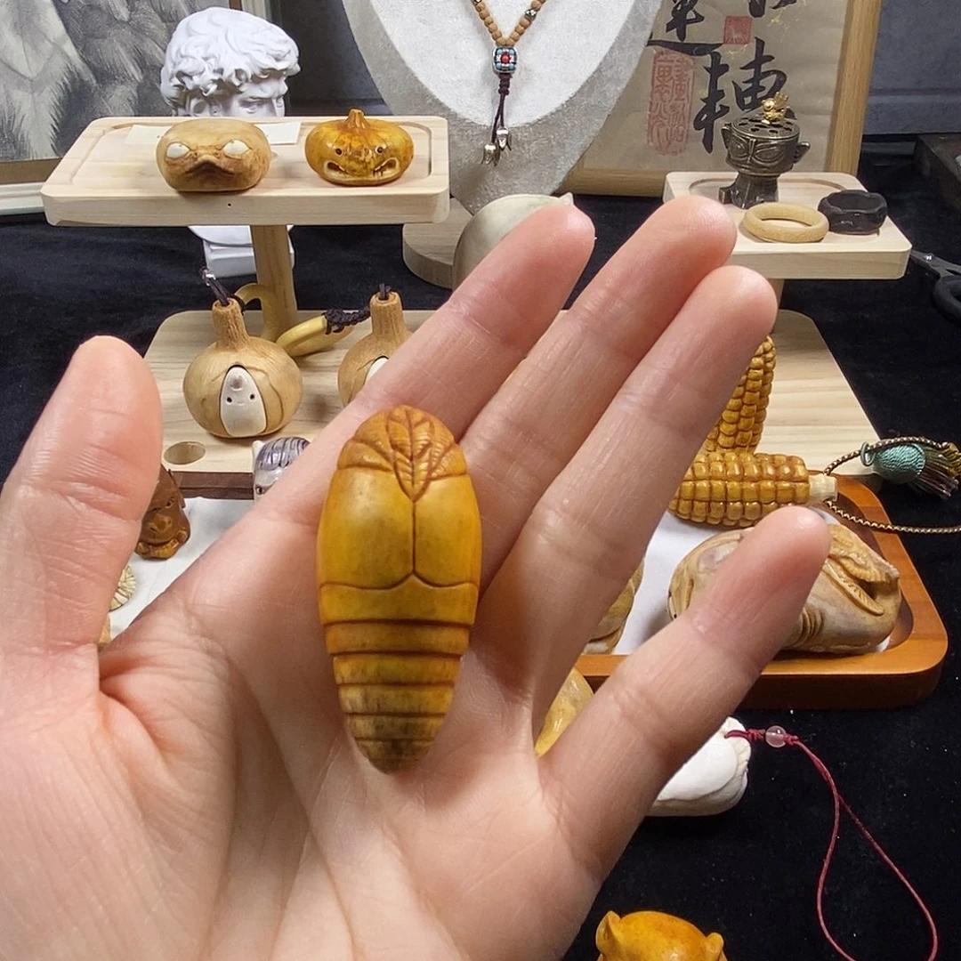 小****鹿骨把件鹿角根付蚕蛹配饰
