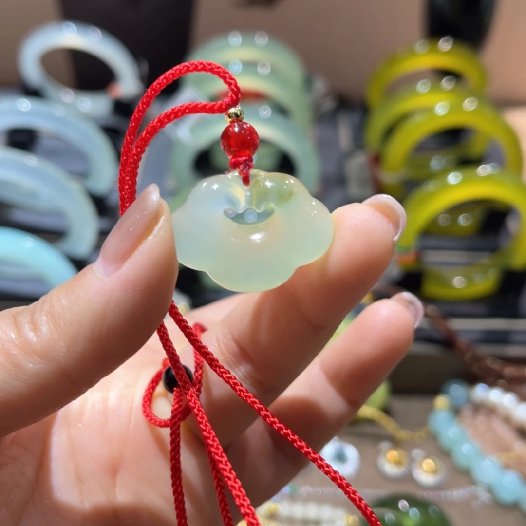 蛇纹石玉手镯未镶嵌手镯