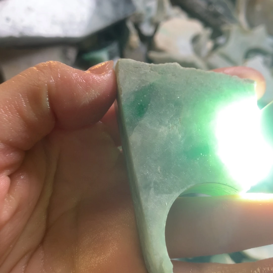 翡翠颈饰未镶嵌缅甸翡翠