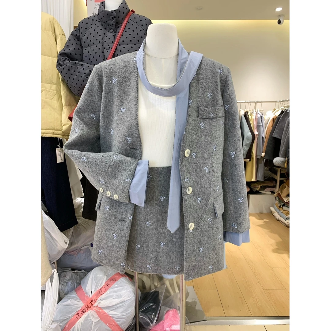 2025冬新款配短裙蝴蝶结毛呢时尚西装套装服装外套半身裙两件套