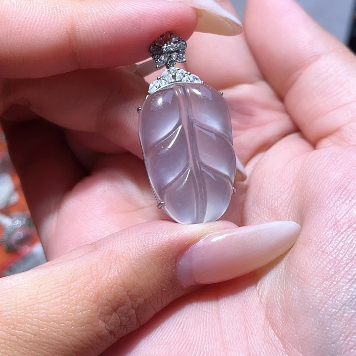 满***满石英质玉银S925镶嵌颈饰