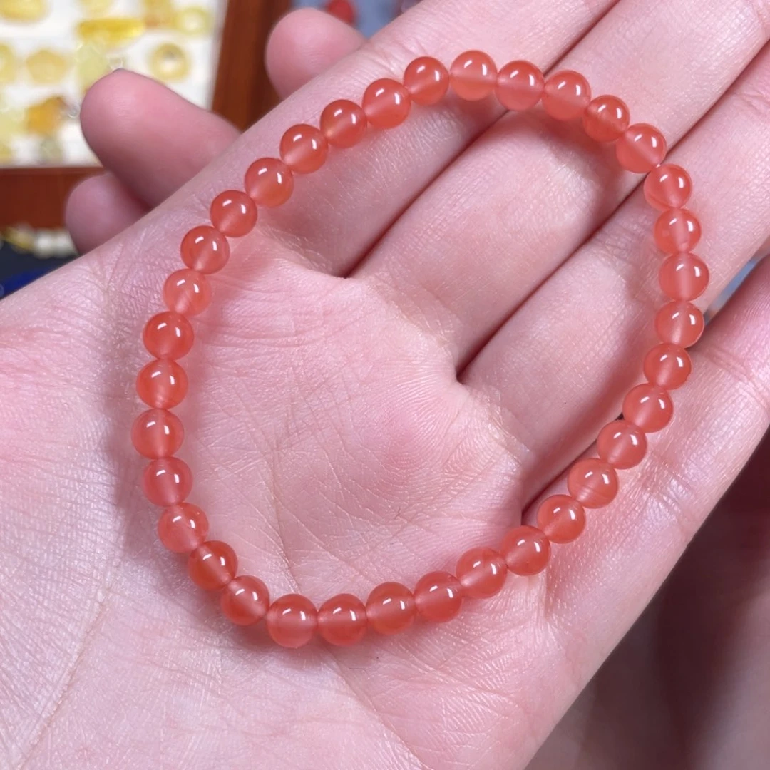 南红玛瑙卡5冰粉单圈未镶嵌