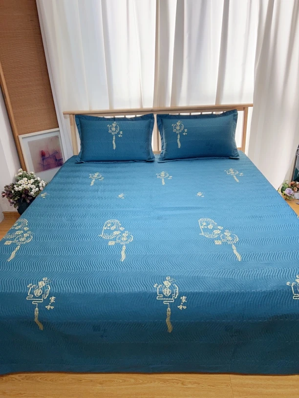 巨贵！巨好！奢丽剪绣烧花长绒棉床盖三件套245*250微瑕疵～K701