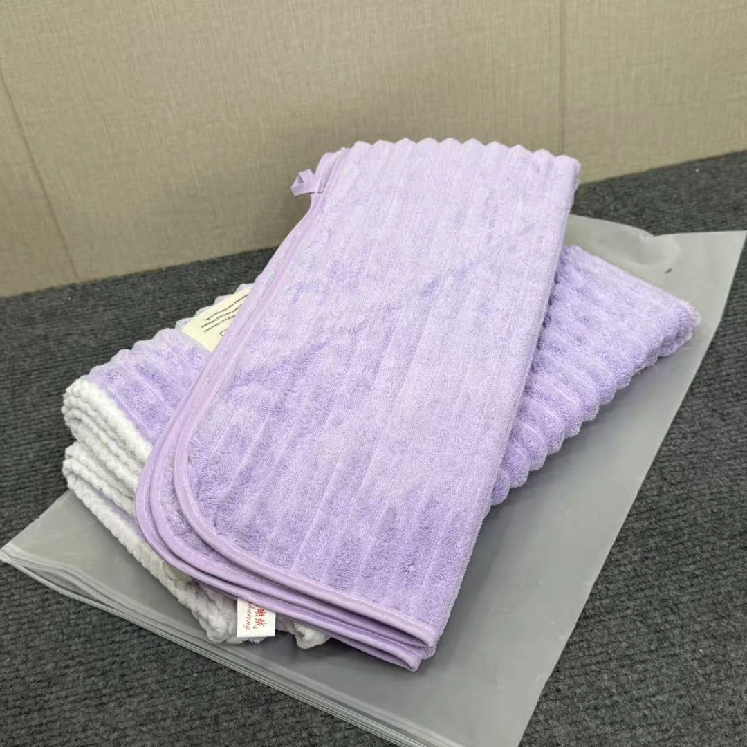 紫色珊瑚绒两件套 毛巾34*74 浴巾70*135