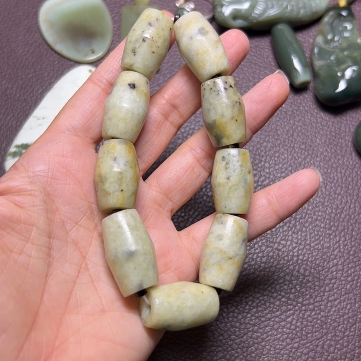 岫岩河磨玉（透闪石质玉）未镶嵌颈饰