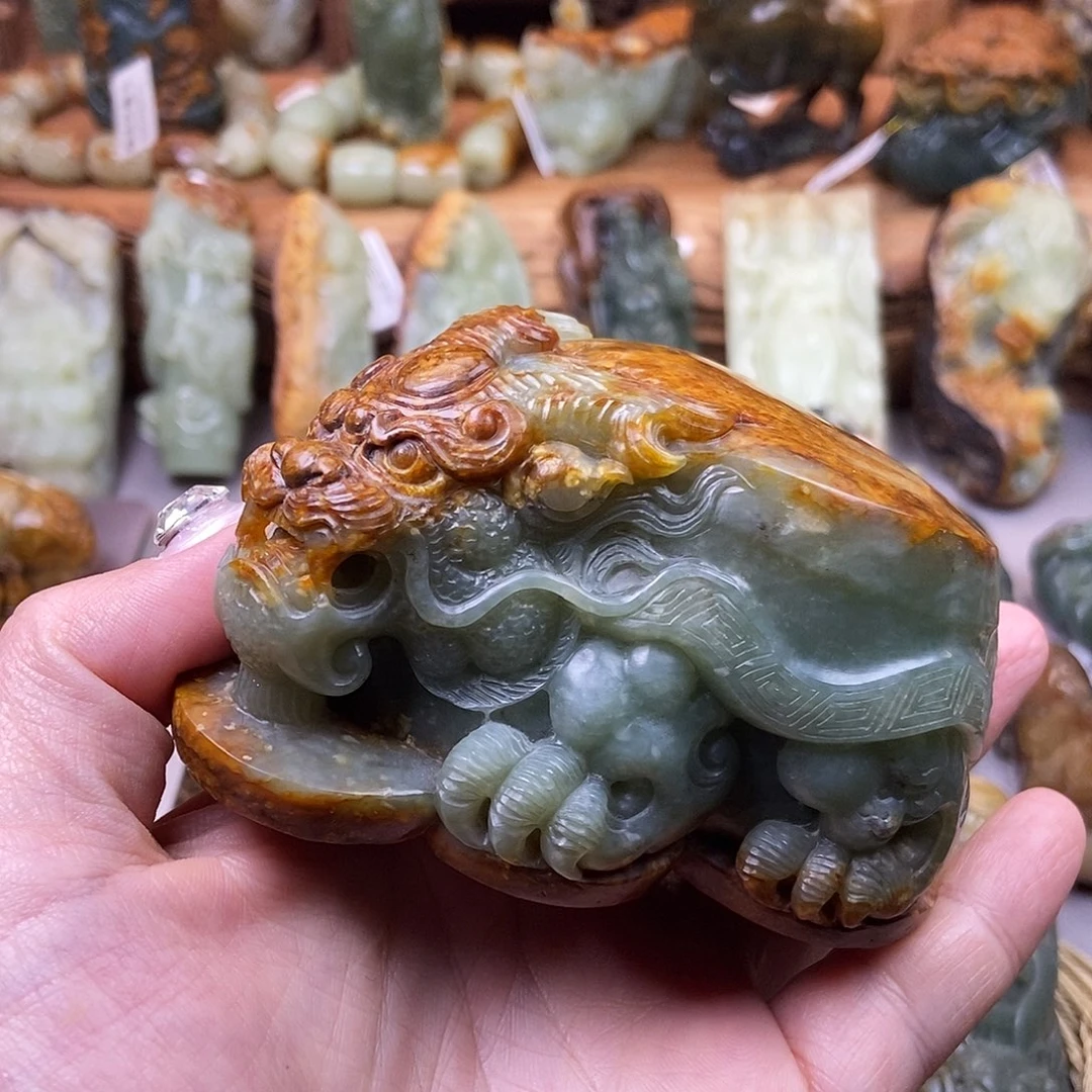 岫岩河磨玉（透闪石质玉）手把未镶嵌写****n