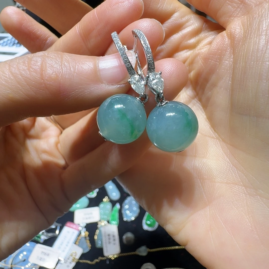 翡翠18K金镶嵌耳坠