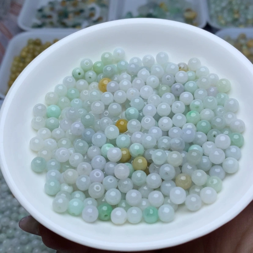 【闪购商品】翡翠手链未镶嵌卡5.5淡三彩100颗