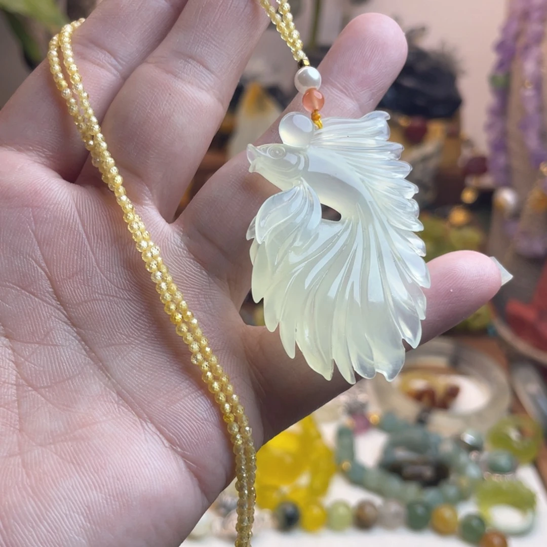 未镶嵌蛇纹石玉吊坠