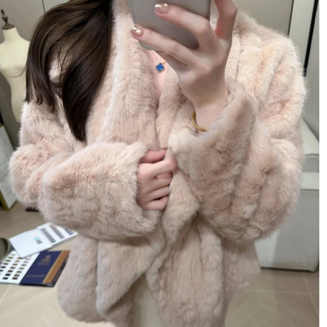高级感宽松毛绒外套长袖小香风冬季短翻领粉色毛毛外套皮毛一体女