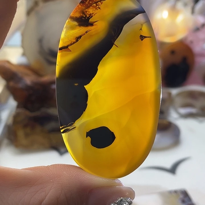 玛瑙/玉髓未镶嵌珠宝奇石