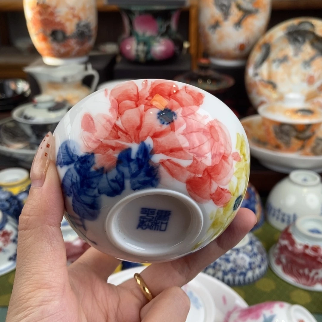 陶瓷的设计师是一个人