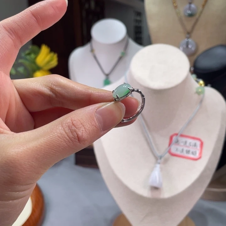 翡翠未镶嵌戒指缅甸翡翠