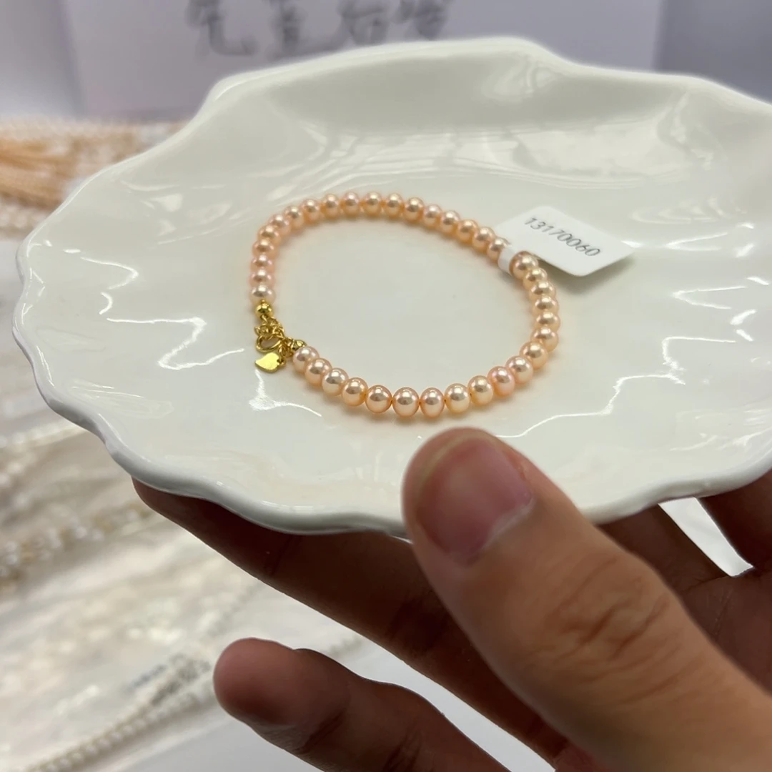 颈饰淡水珍珠未镶嵌