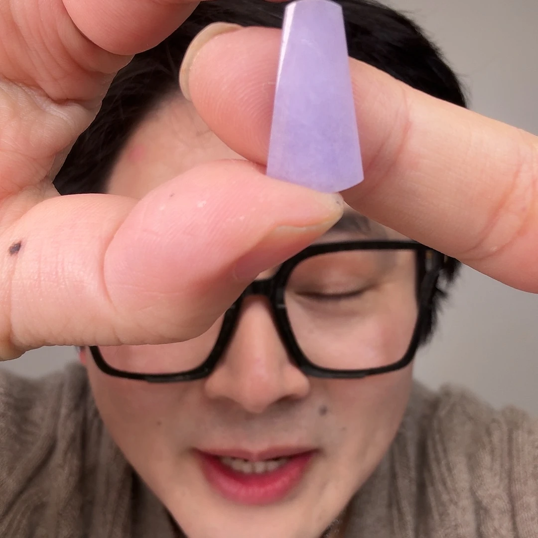 翡翠18K金镶嵌颈饰一件