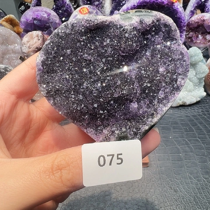 珠宝半成品未镶嵌紫晶