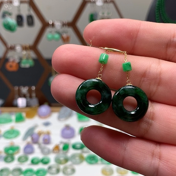 翡翠18K金镶嵌耳饰天然翡翠