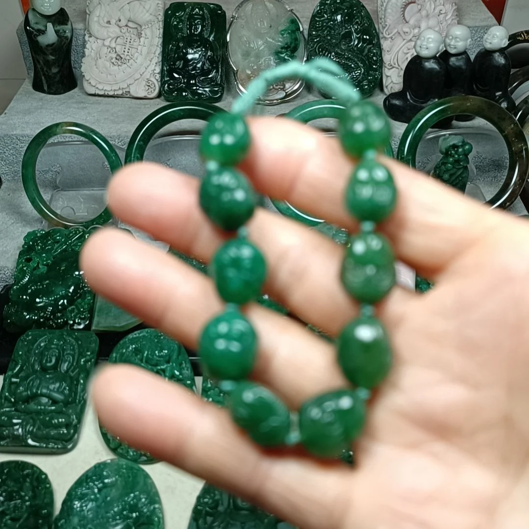 未镶嵌独山玉手链