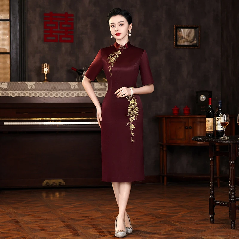 暗红色2025新款喜婆婆婚宴装礼服妈妈平时可穿高端高贵中长款