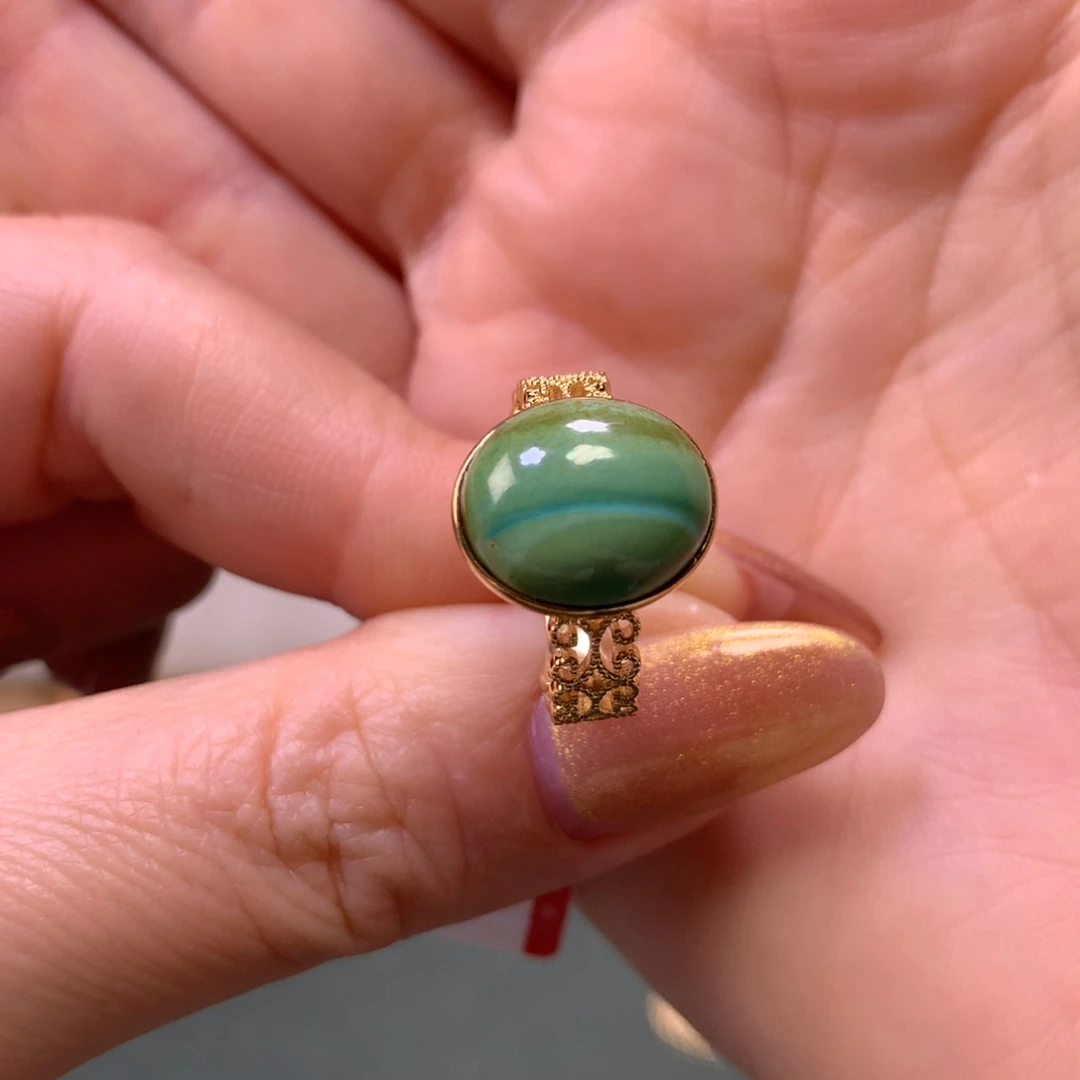 绿松石戒指18K金镶嵌
