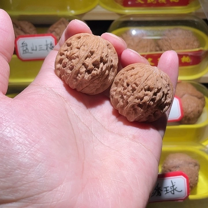 文玩核桃把件3.6磨盘