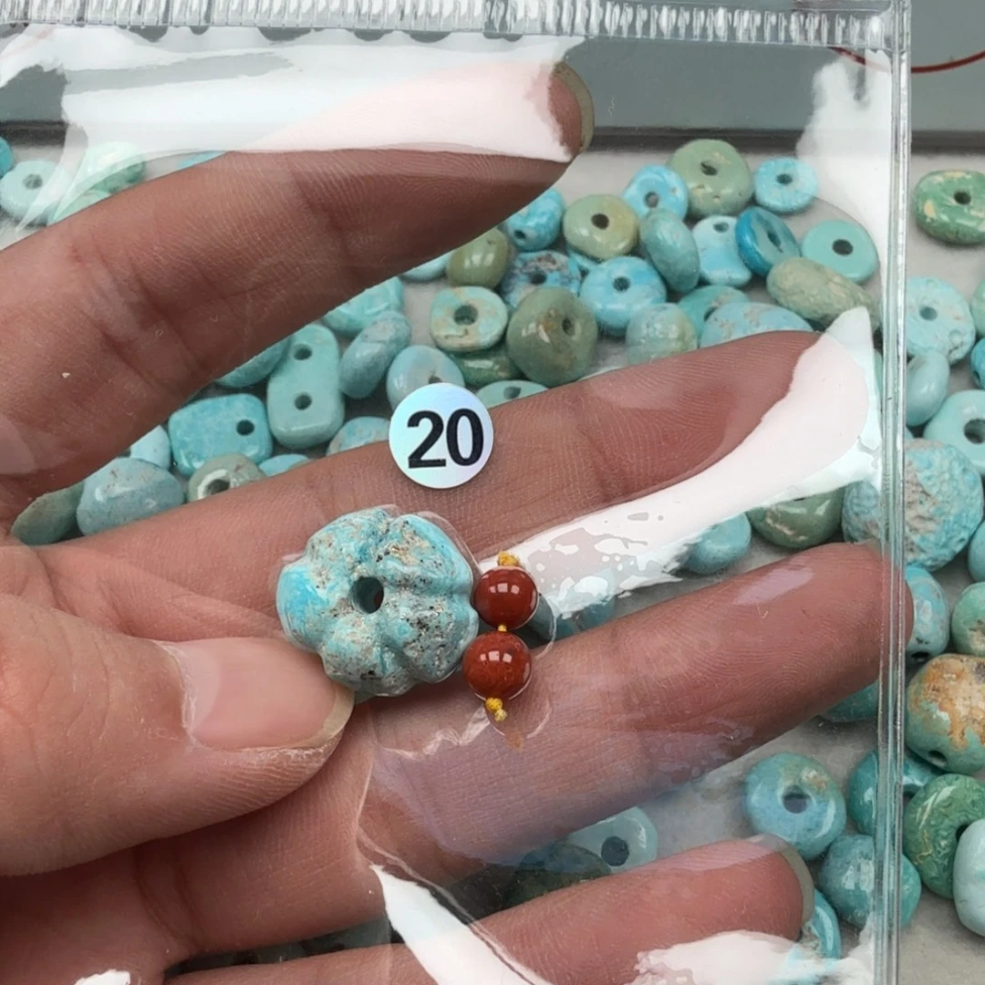 南红玛瑙未镶嵌珠宝奇石