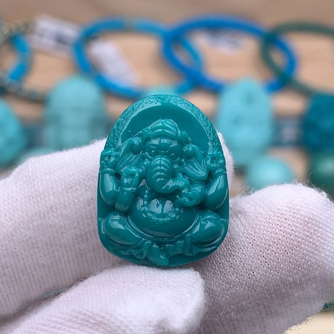 绿松石未镶嵌珠宝奇石