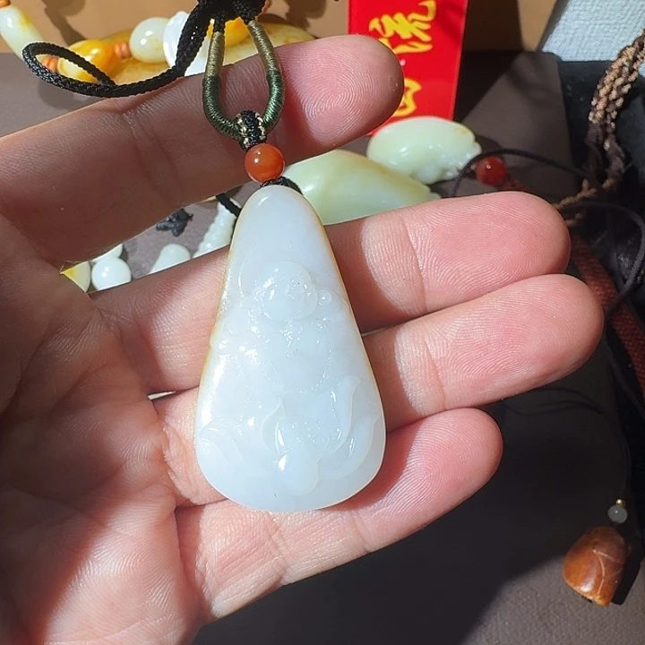 古***奇和田玉未镶嵌挂件