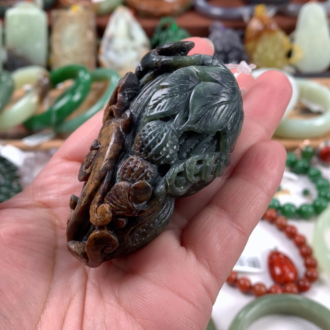 岫岩河磨玉（透闪石质玉）手把件未镶嵌花生