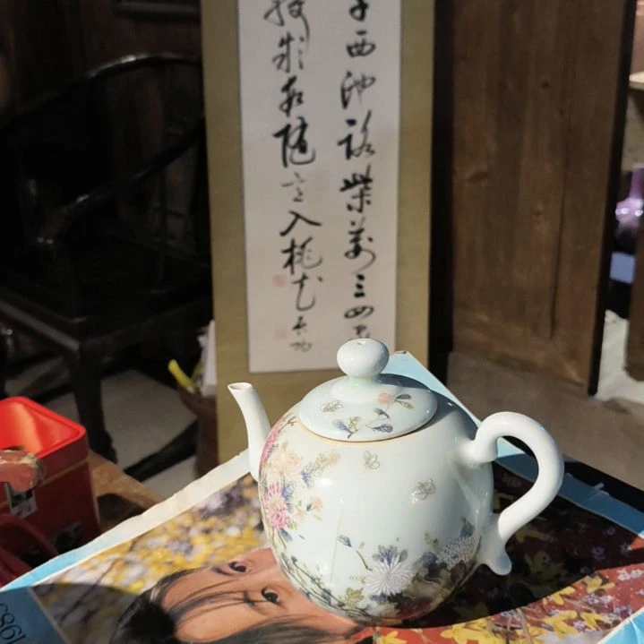 @***耘瓷器高品抖音摆件数