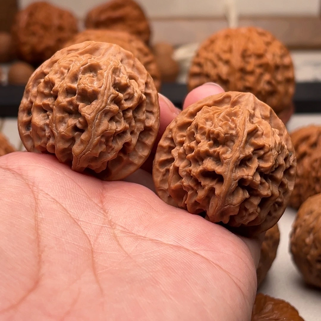 文玩核桃吊坠39苹果园