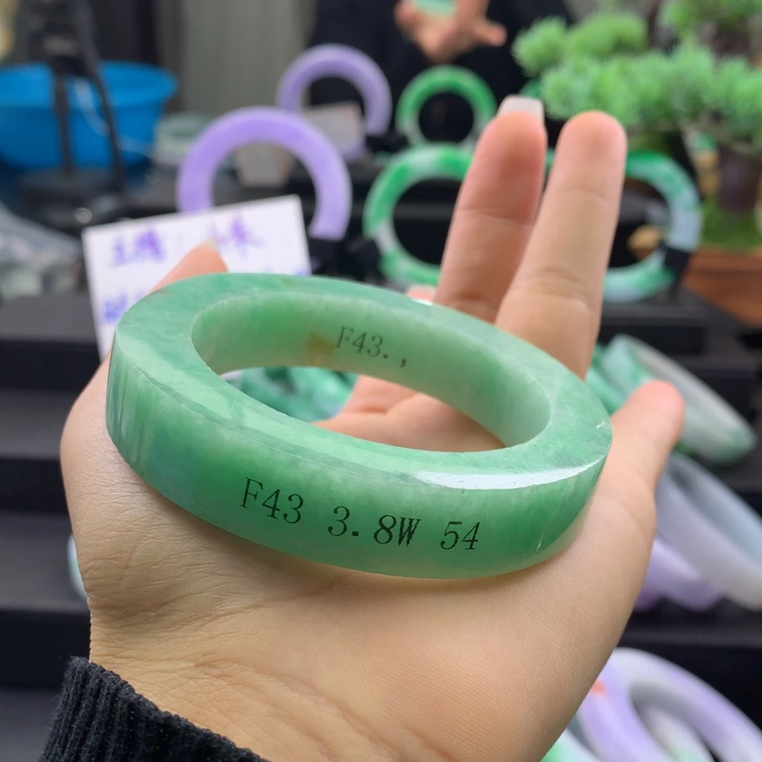 定制翡翠未镶嵌正圈