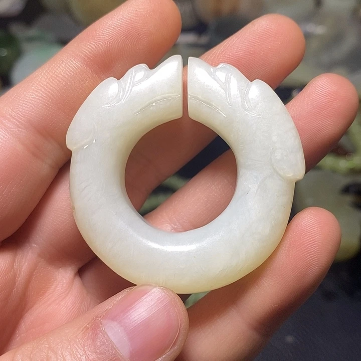 和田玉（糖玉）未镶嵌颈饰