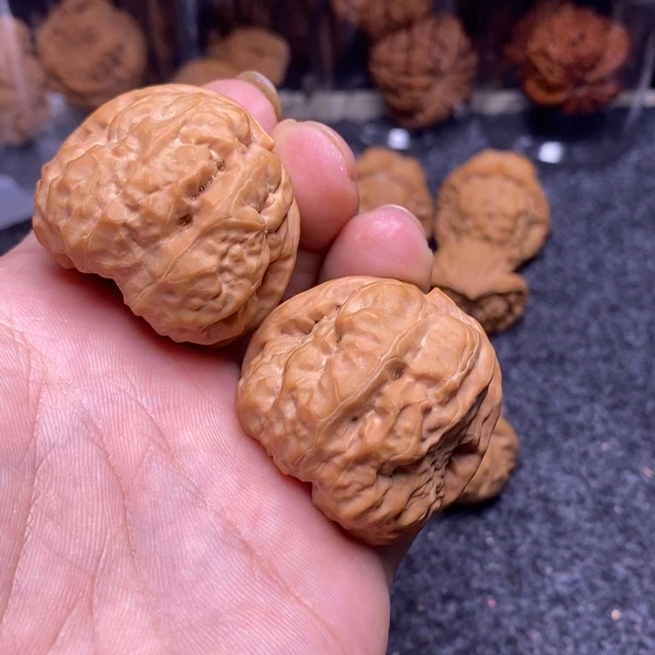 文玩核桃吊坠41蛤蟆头座山雕