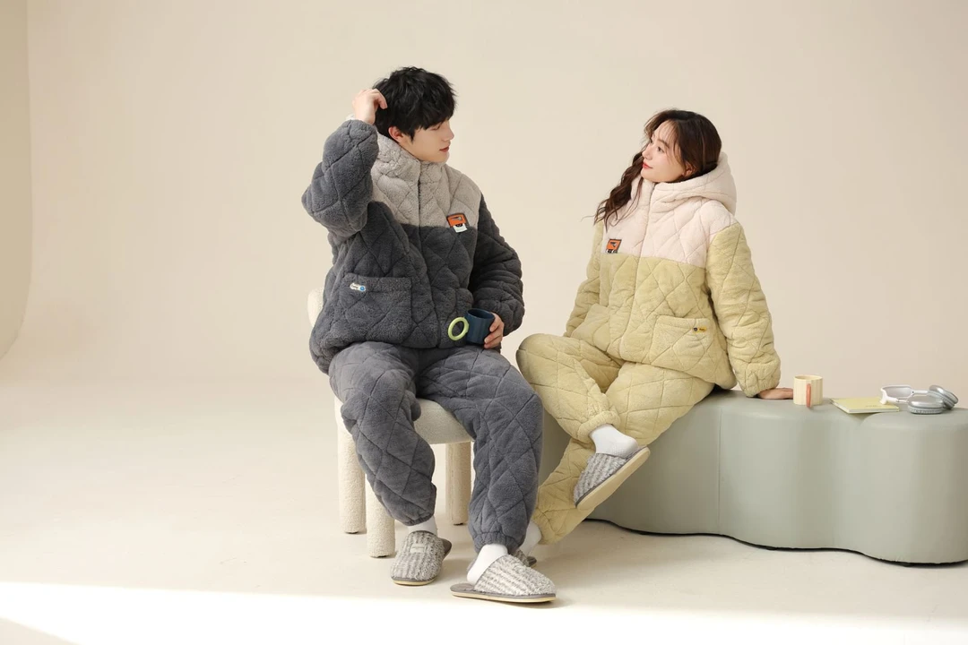 515【秀秀家】冬季上新《连帽拼色情侣》三层夹棉长裤情侣睡衣加厚