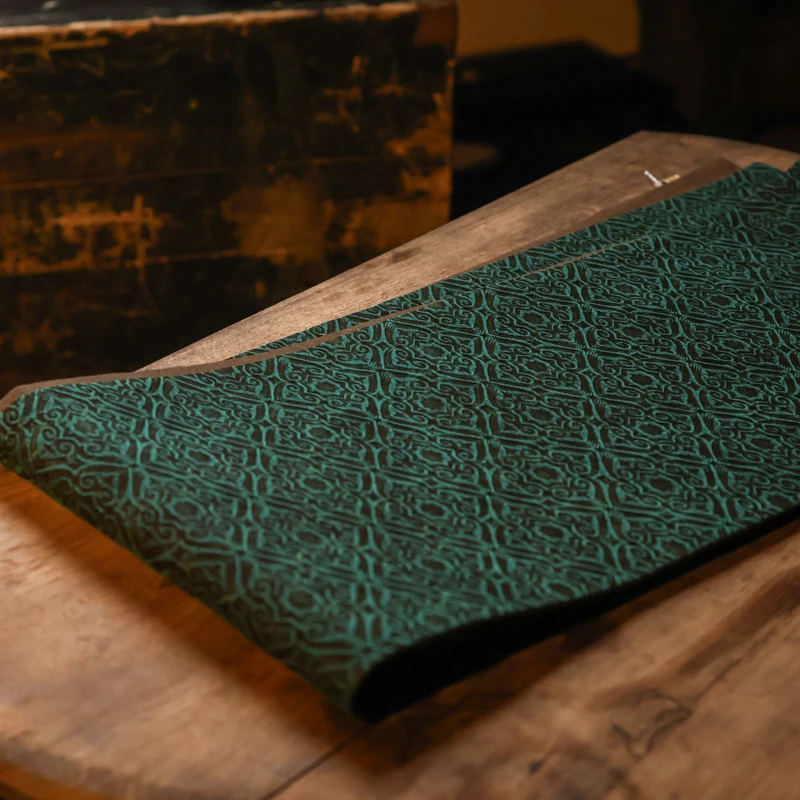 【见珊】<四合如意纹>绿色 香云纱茶席300*38（慢蓝S0910）