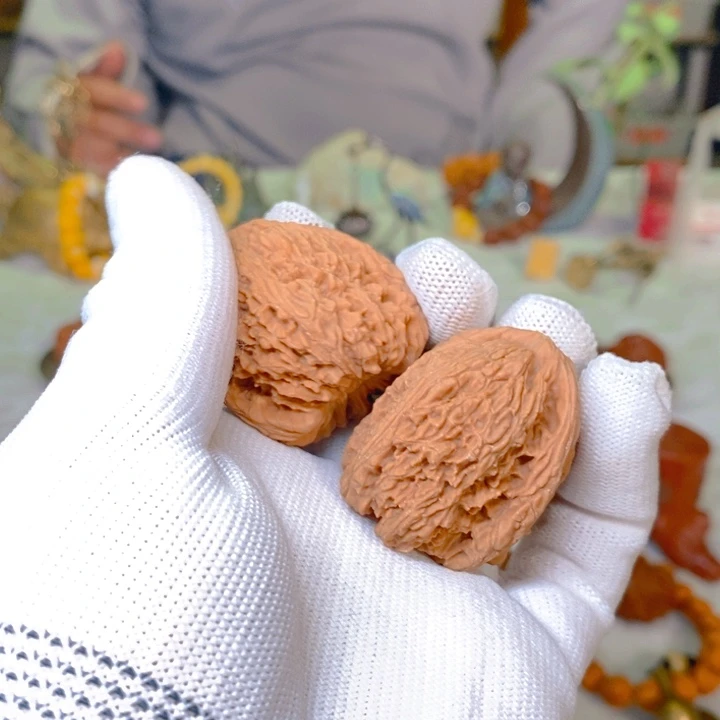 文玩核桃把件南疆石