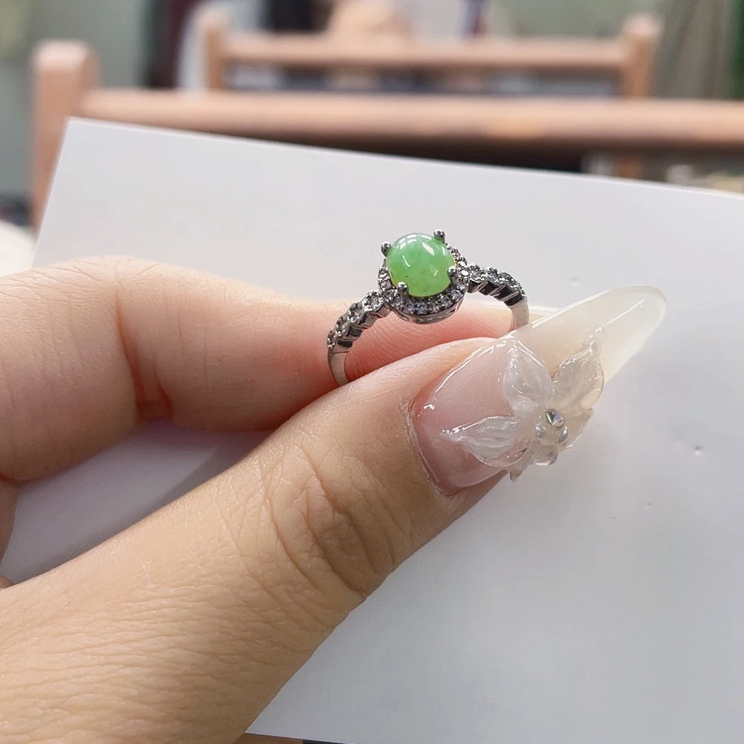 翡翠未镶嵌颈饰天然翡翠Ａ货