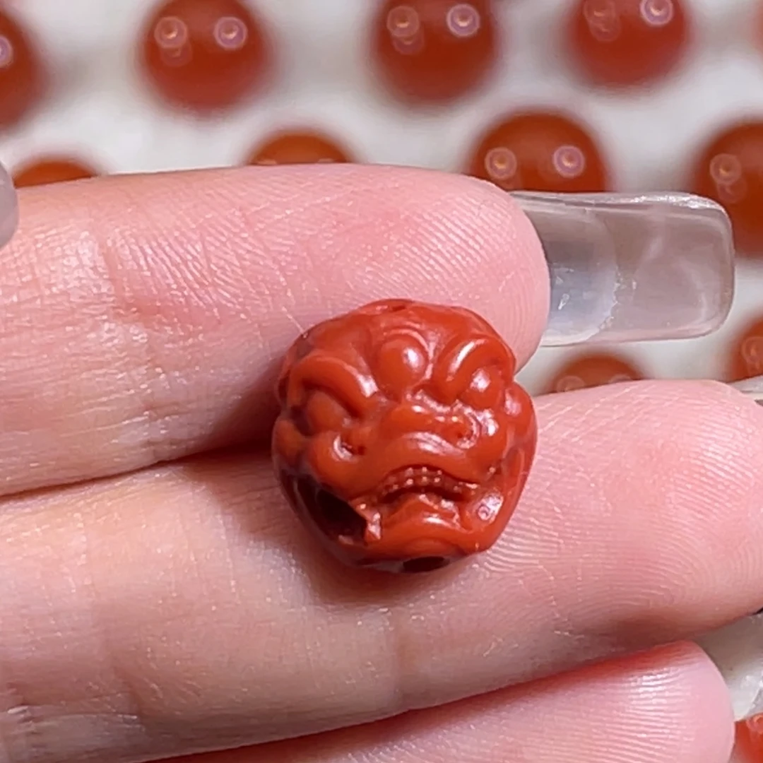 南红玛瑙未镶嵌守护兽面11.9x5.6x12.2mm