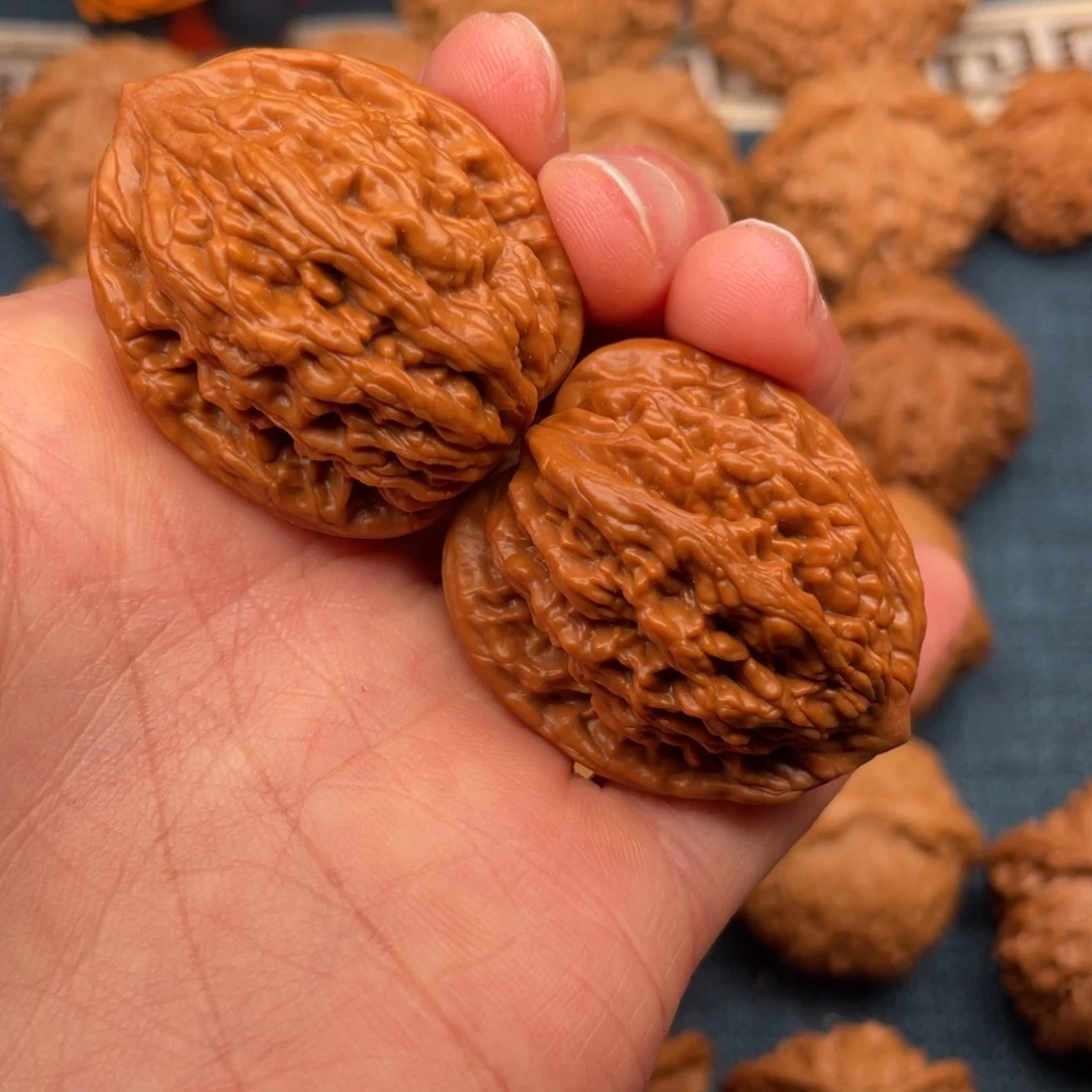 把件文玩核桃33全品毕业三角虎头手捻