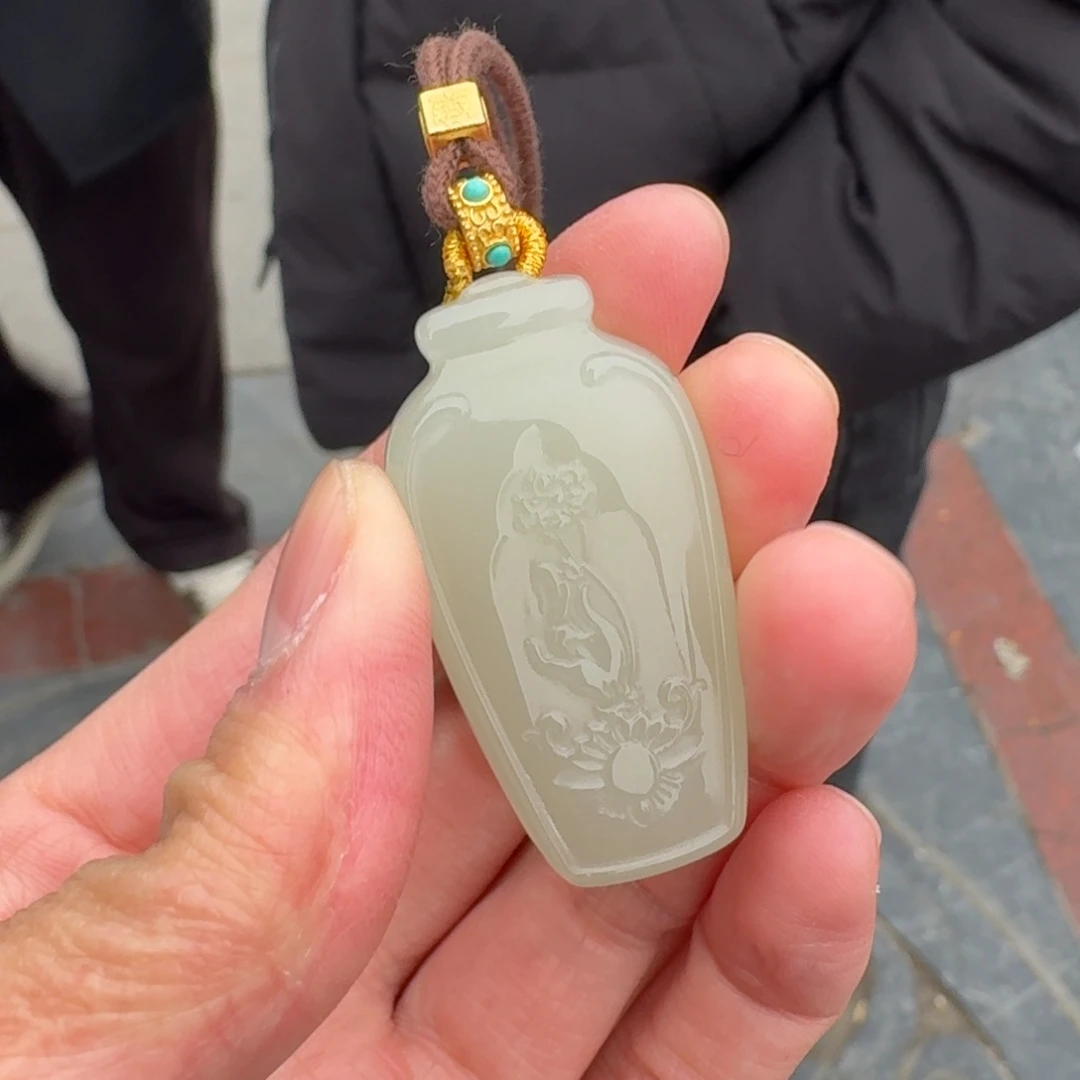 和田玉未镶嵌颈饰1221小王子卡42左右代购不退