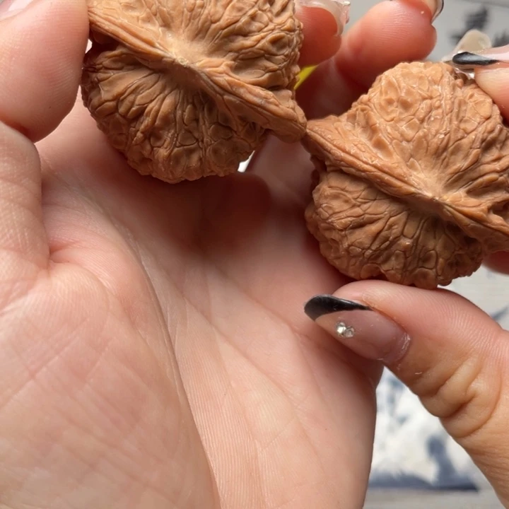 越***K吊坠文玩核桃血麒麟41