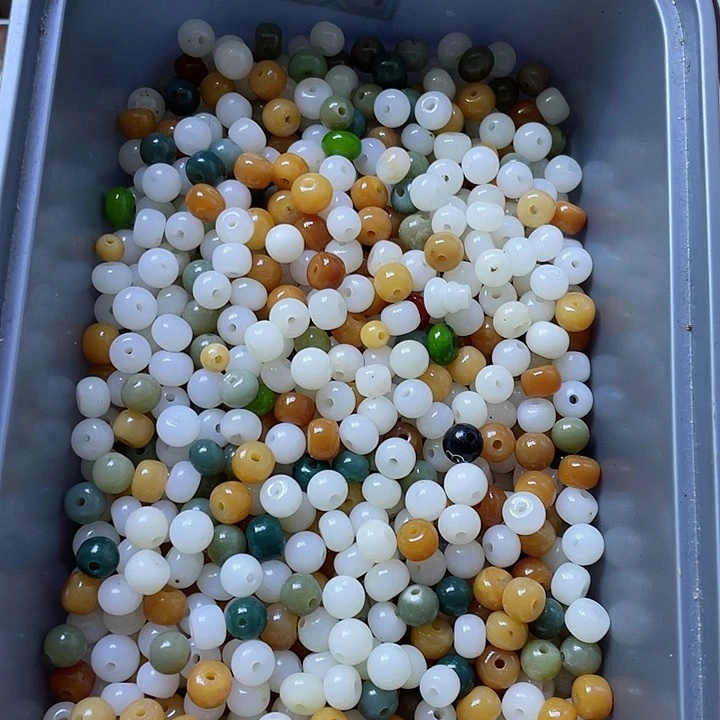 白玉菩提吊坠小*瑕疵混珠九百