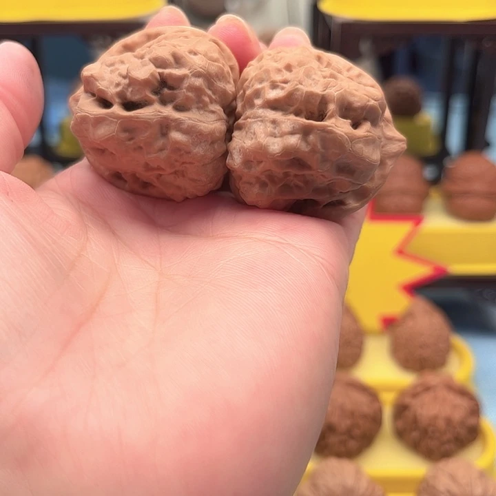 文玩核桃吊坠kgfbujinjchi