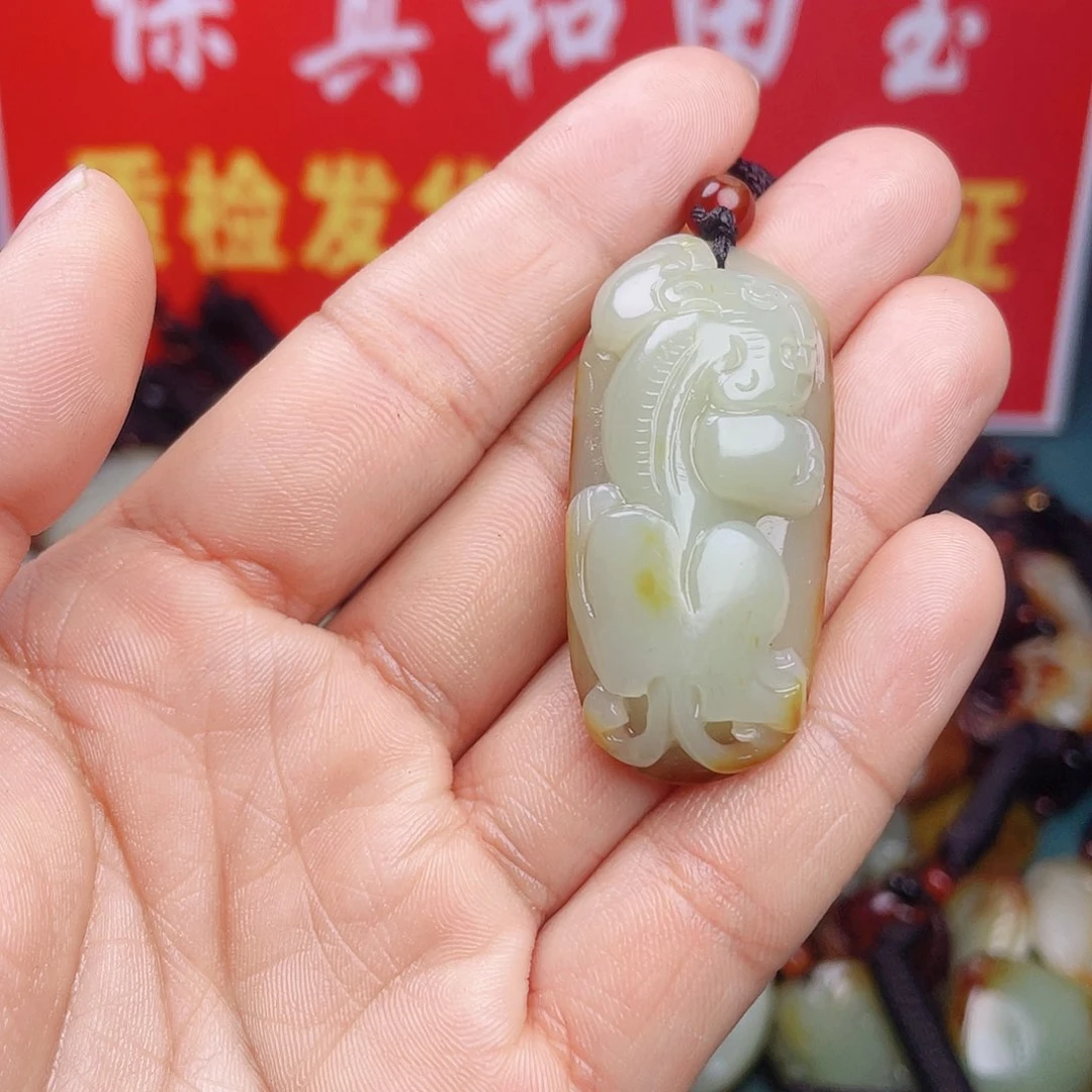 和田玉颈饰未镶嵌