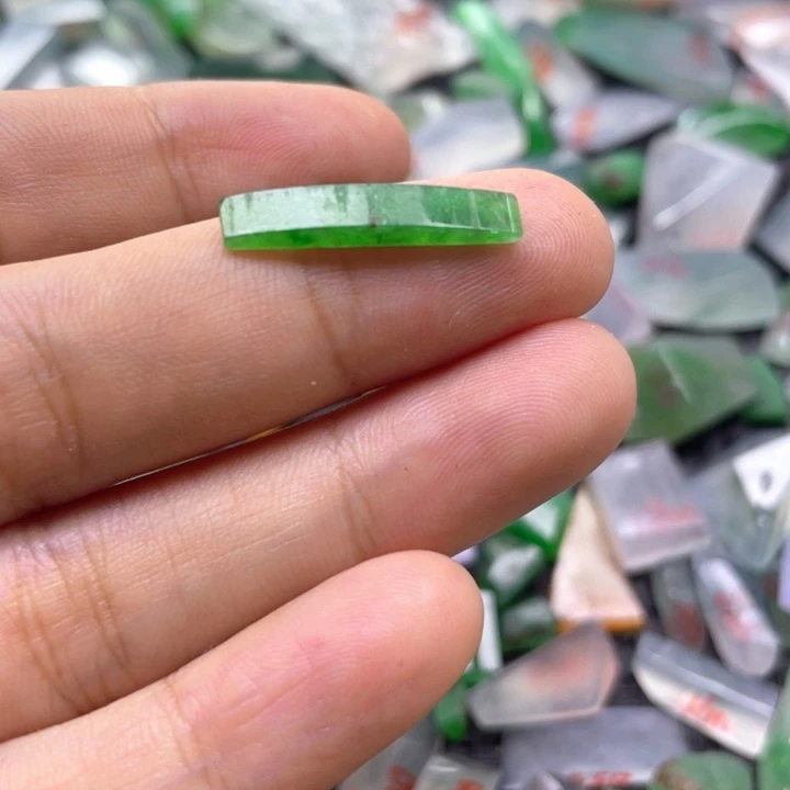 定制翡翠未镶嵌天然翡翠