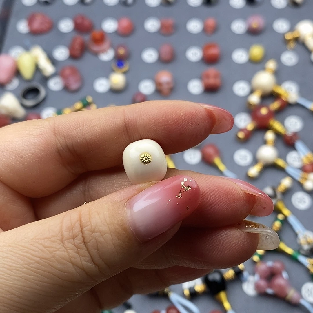我***袄玛瑙/玉髓未镶嵌饰品